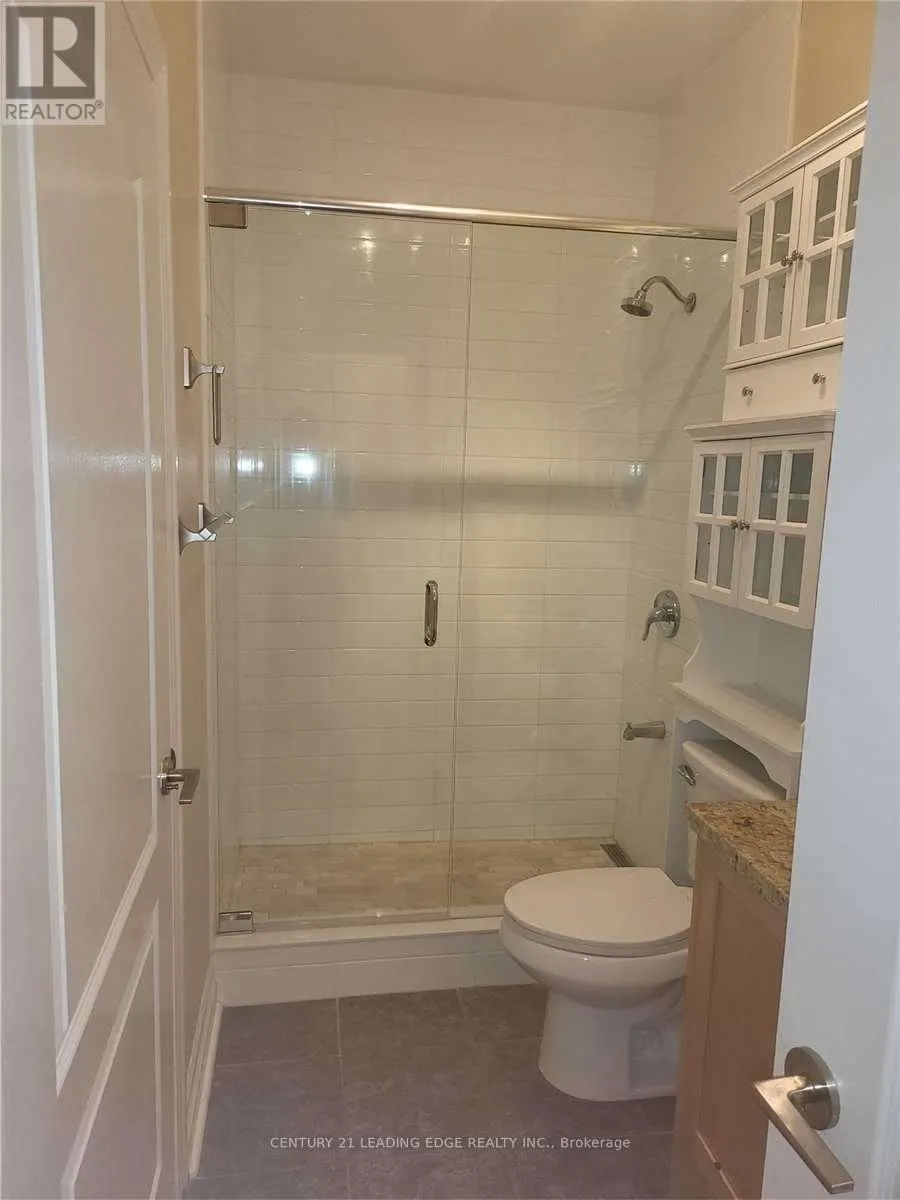 609 - 44 BOND STREET W
