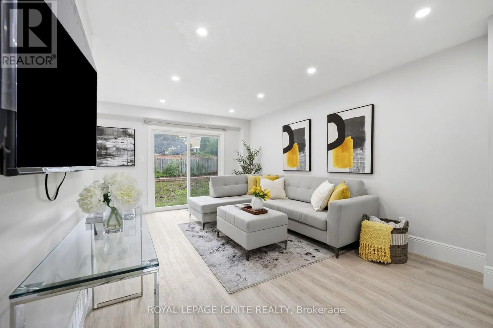 26 WINSTON CRESCENT