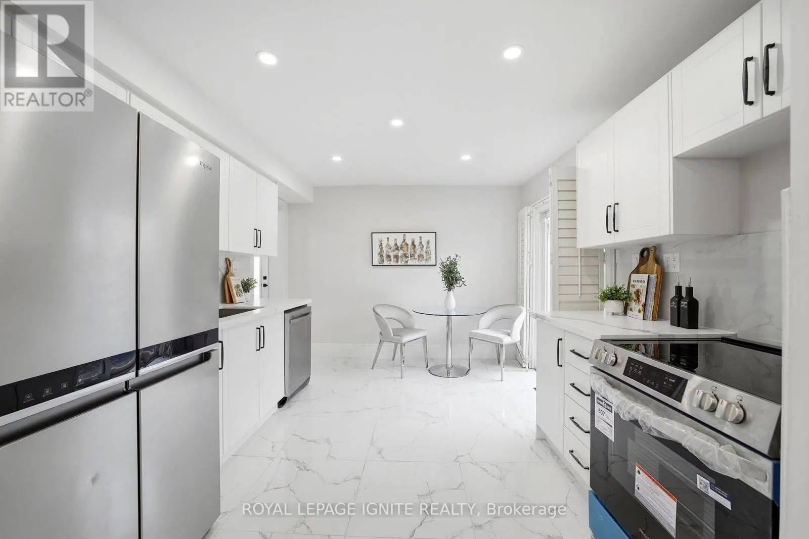 26 WINSTON CRESCENT