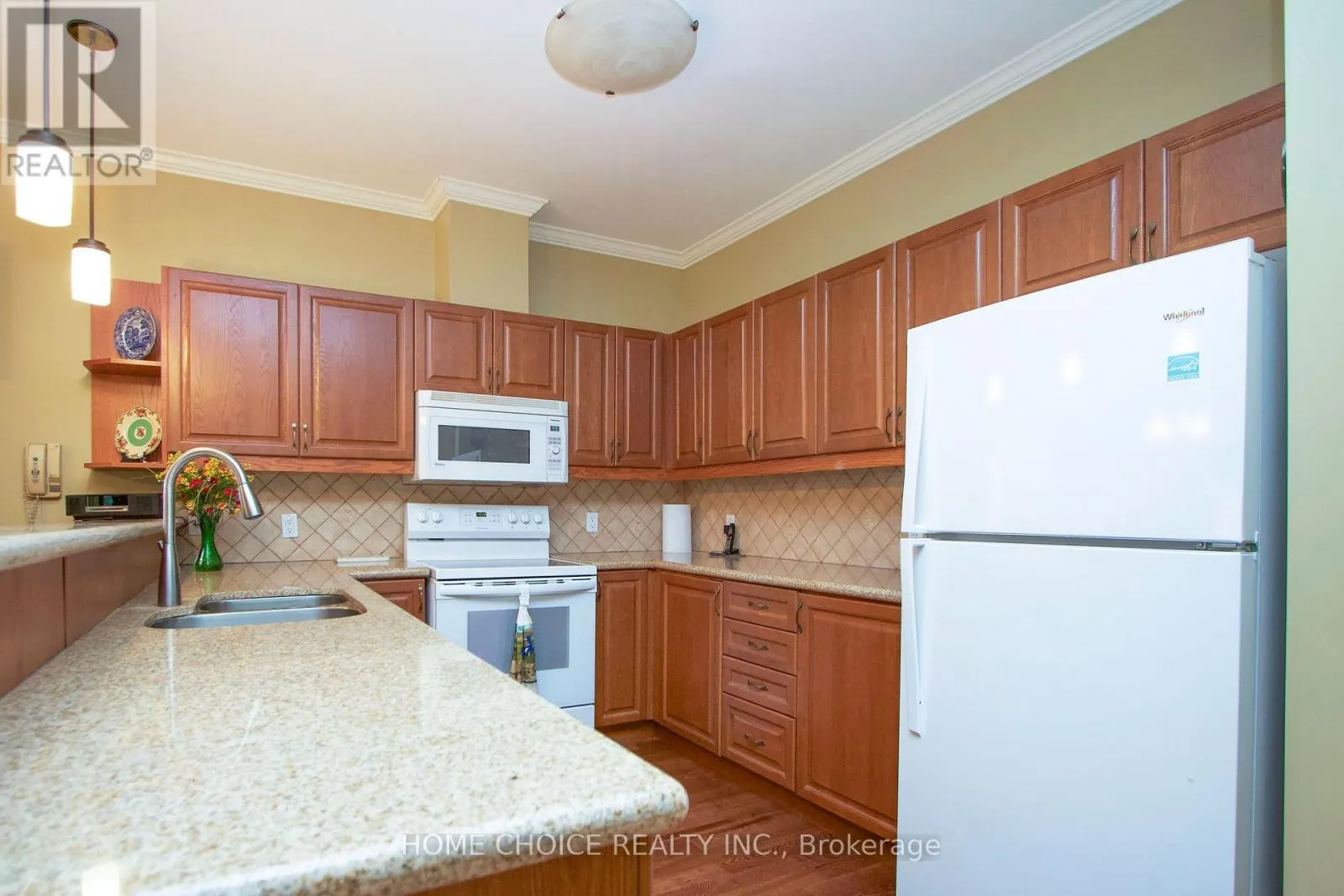 8 HINKLEY TRAIL