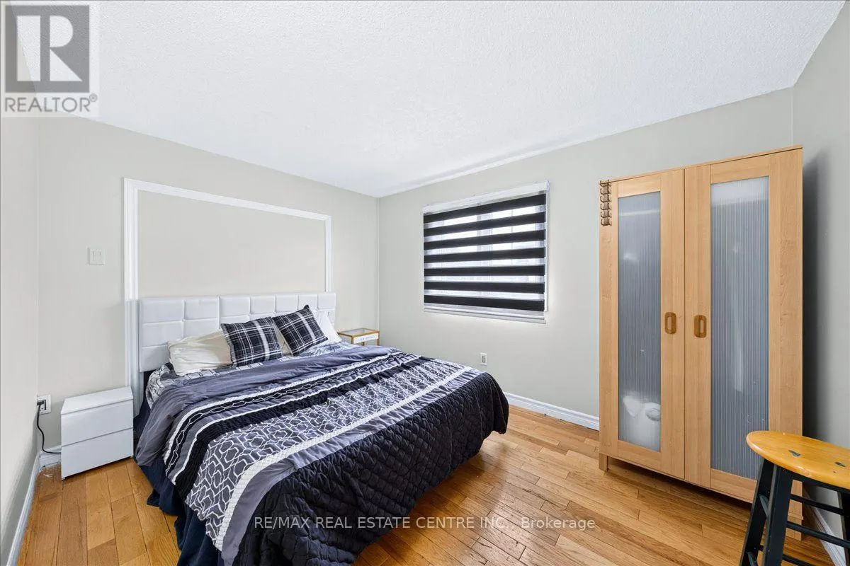 257 WRIGHT CRESCENT