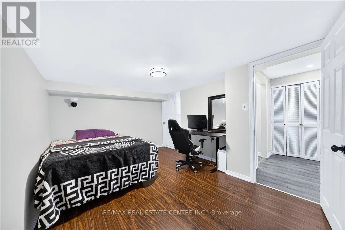 257 WRIGHT CRESCENT