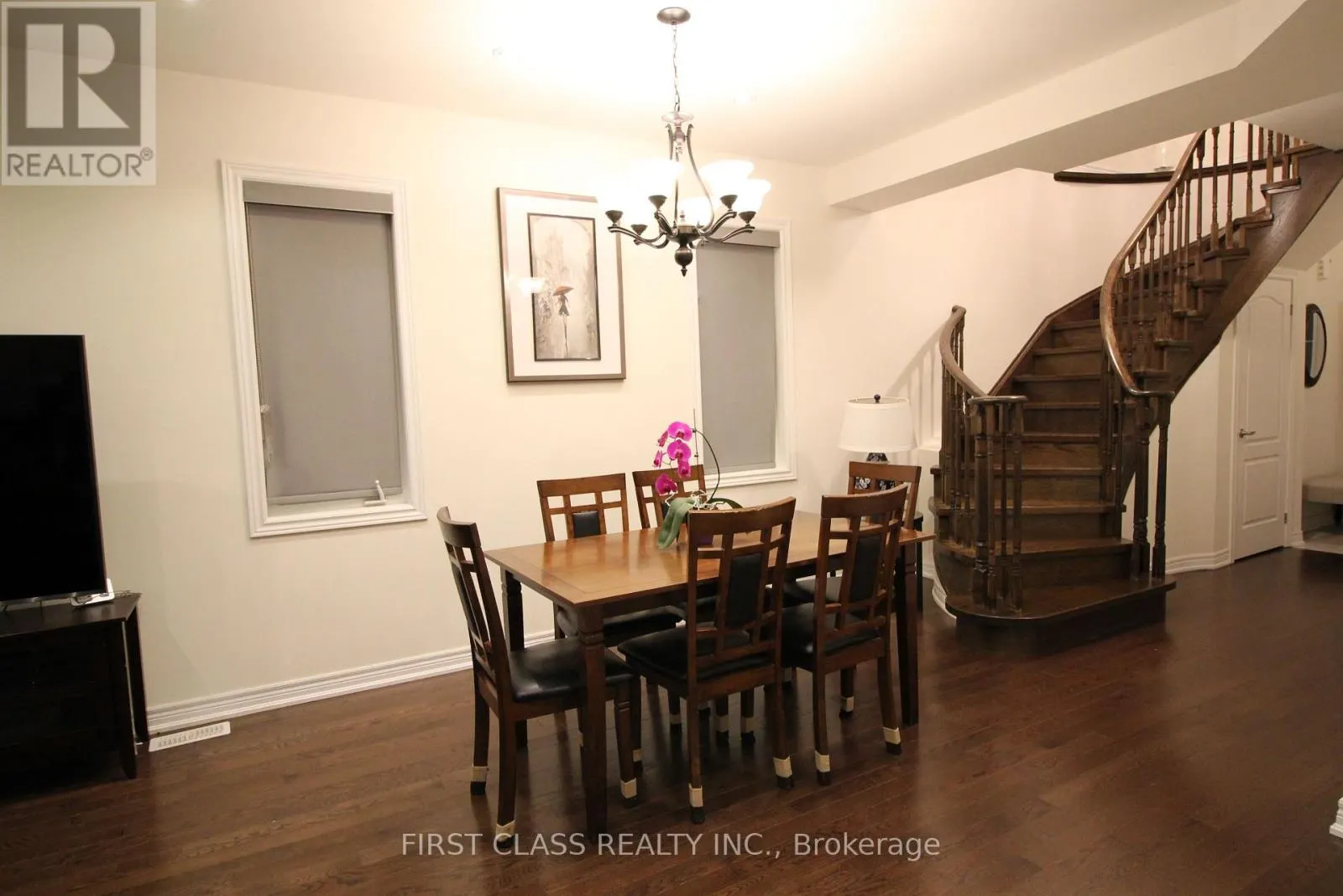 69 PROMENADE DRIVE