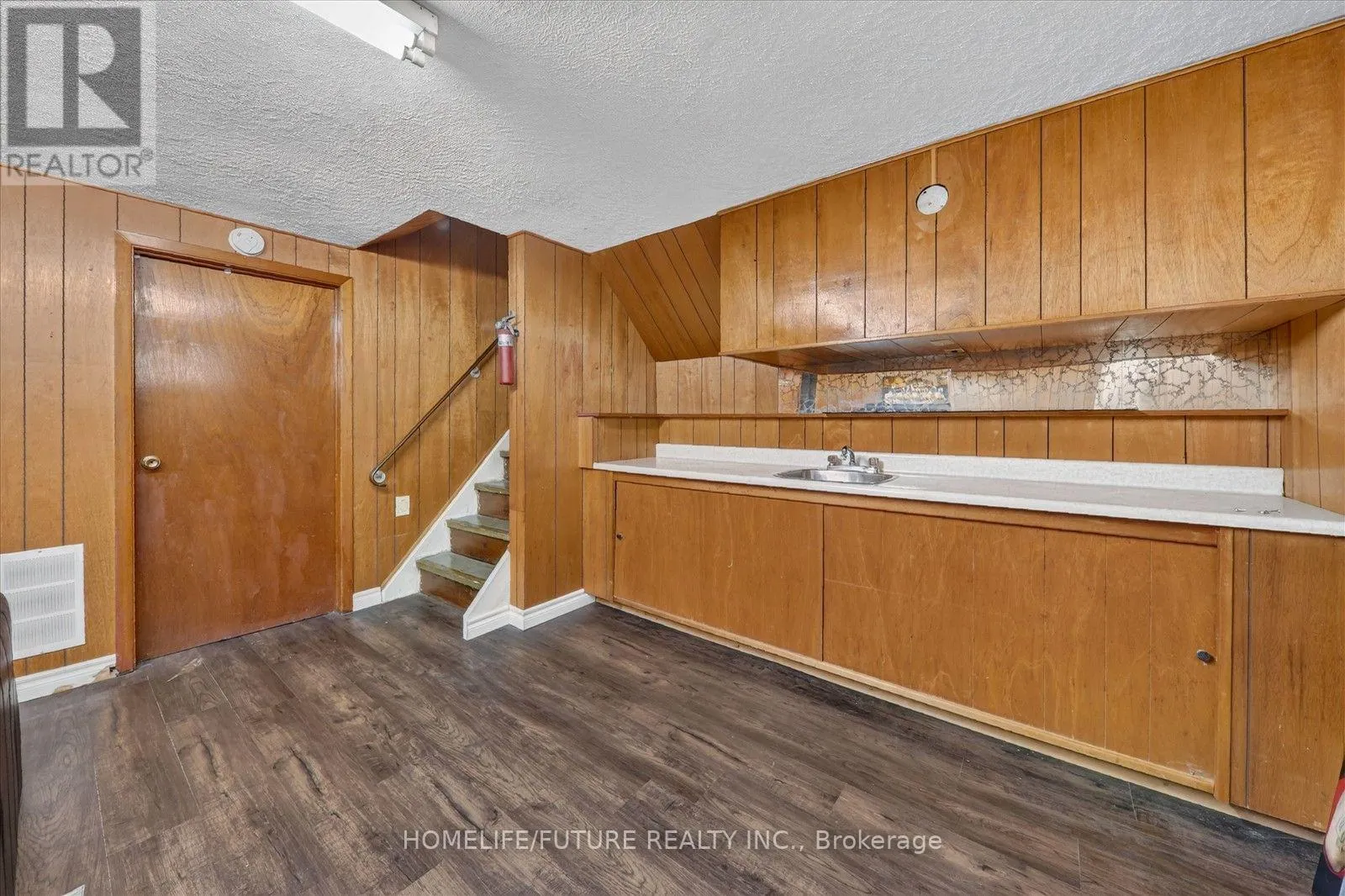 163 LABRADOR DRIVE