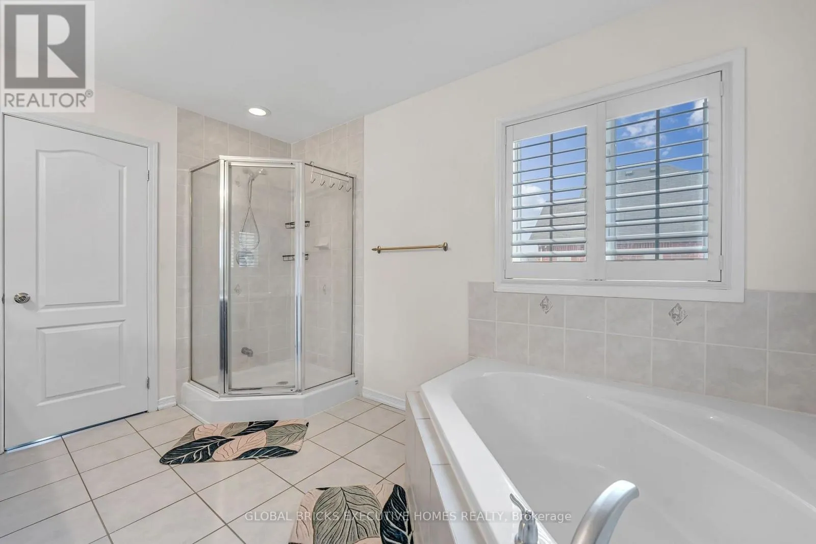 1534 SCENIC LANE DRIVE