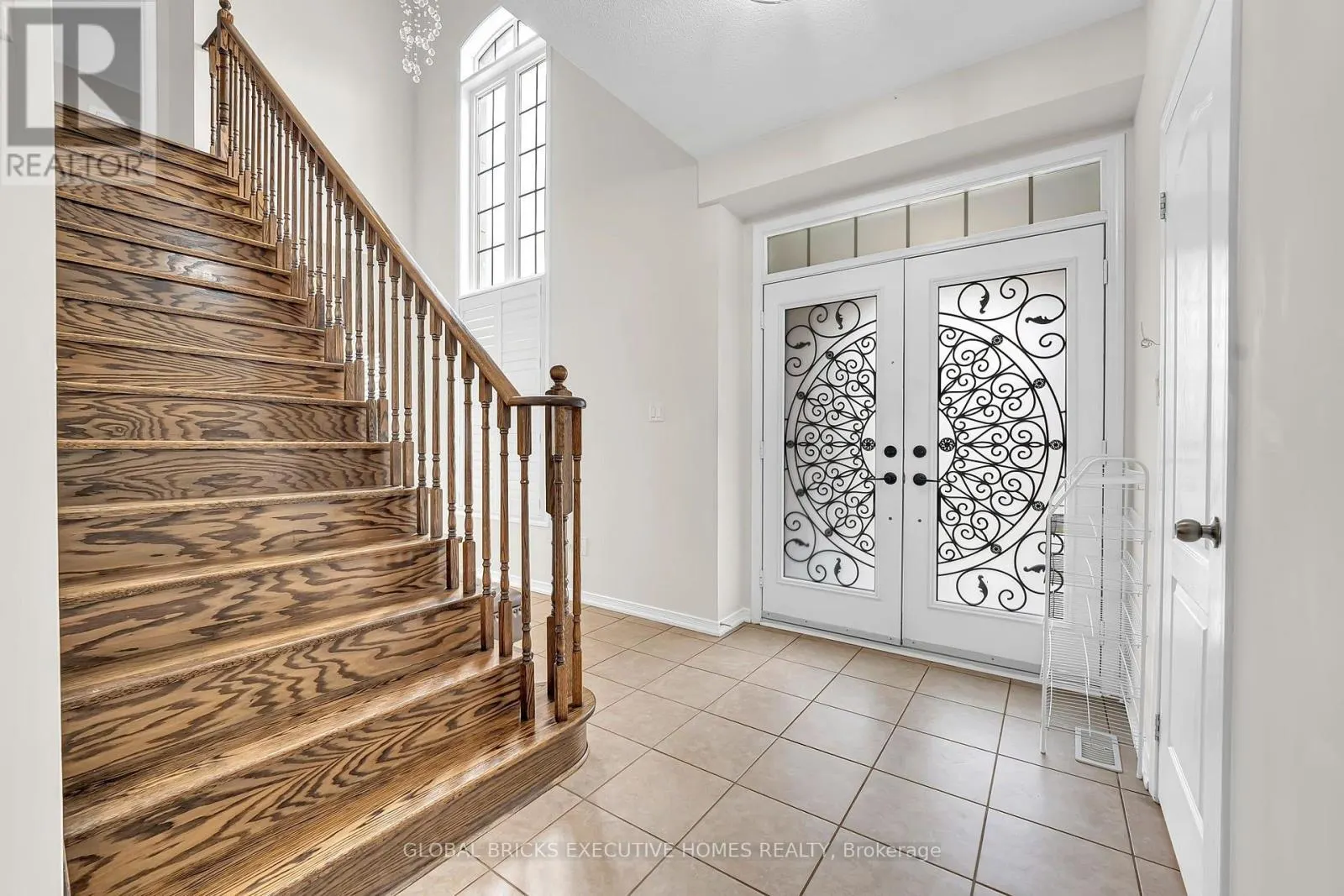 1534 SCENIC LANE DRIVE