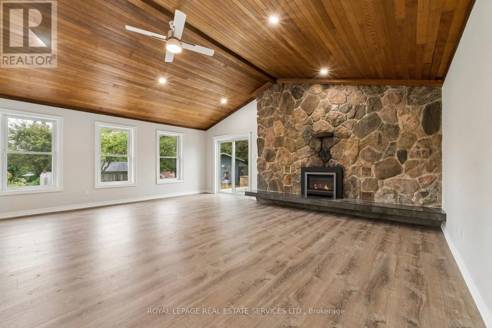 5290 OLD BROCK ROAD