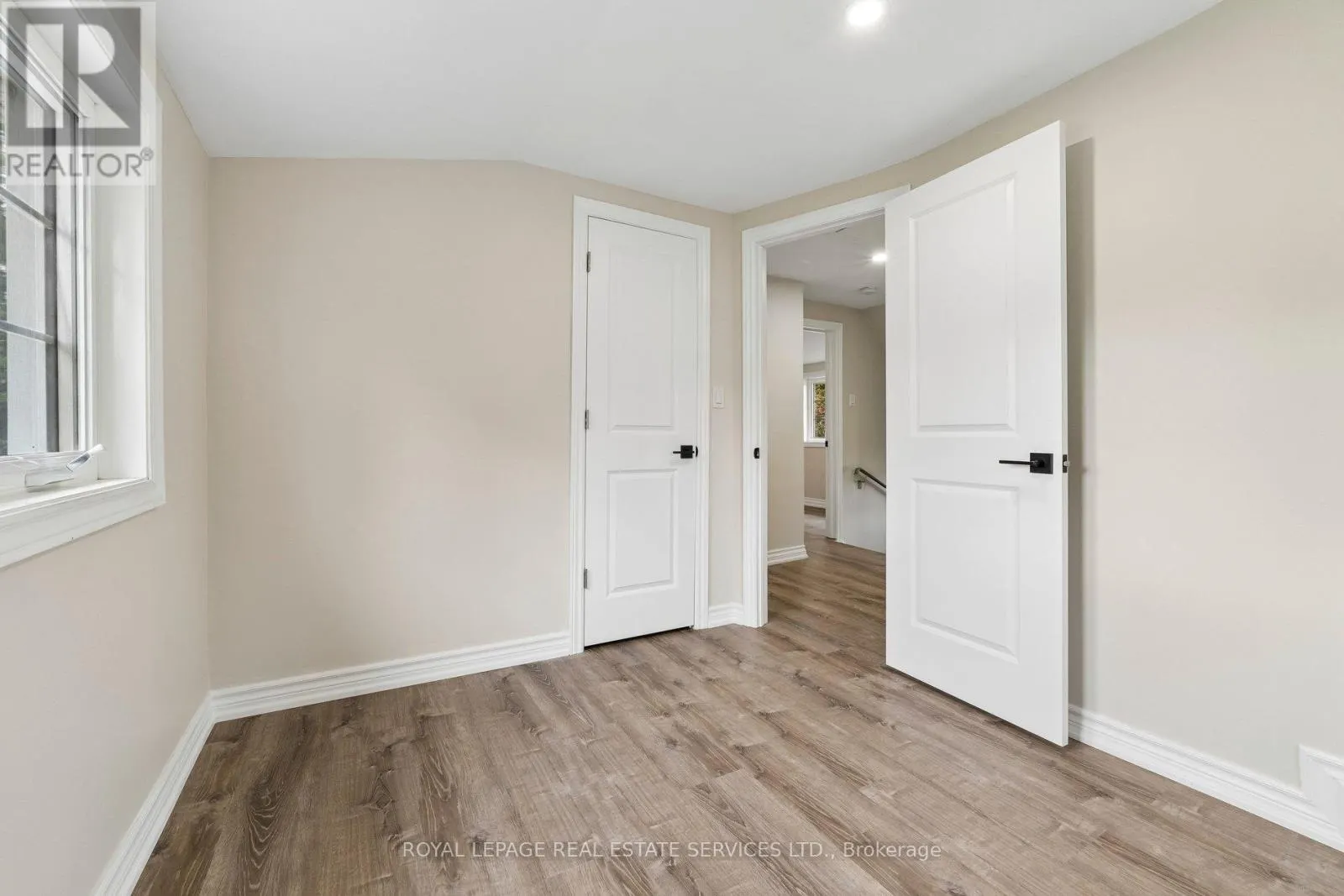 5290 OLD BROCK ROAD