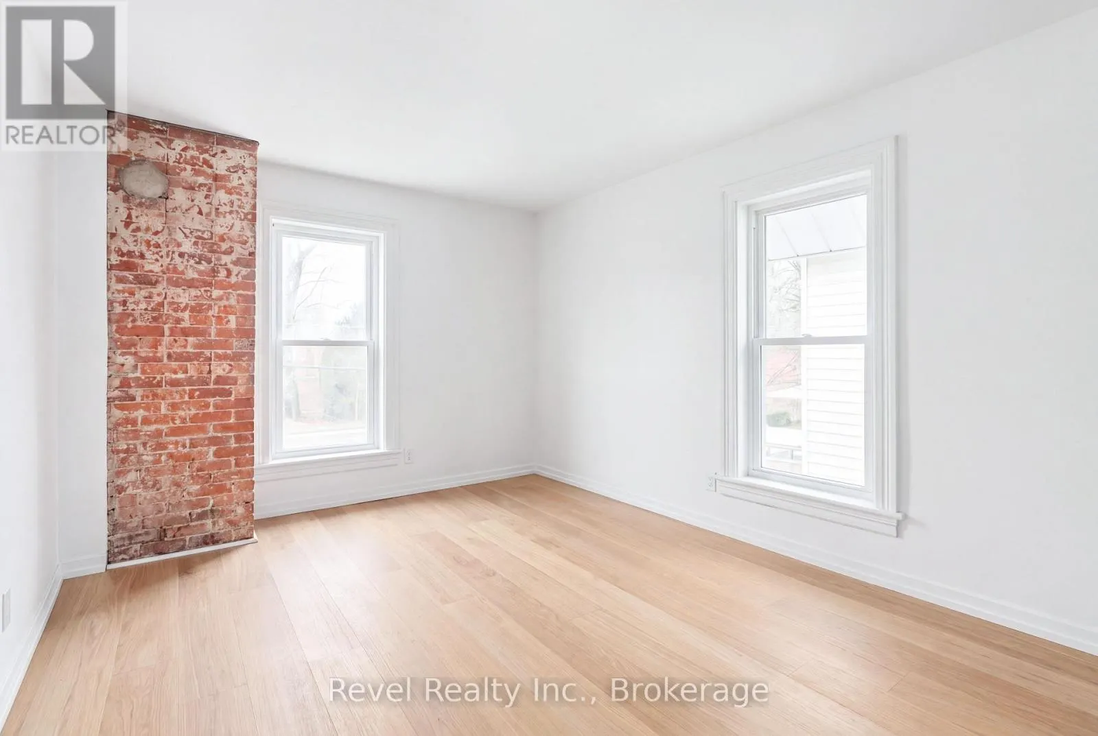 15578 SIMCOE STREET