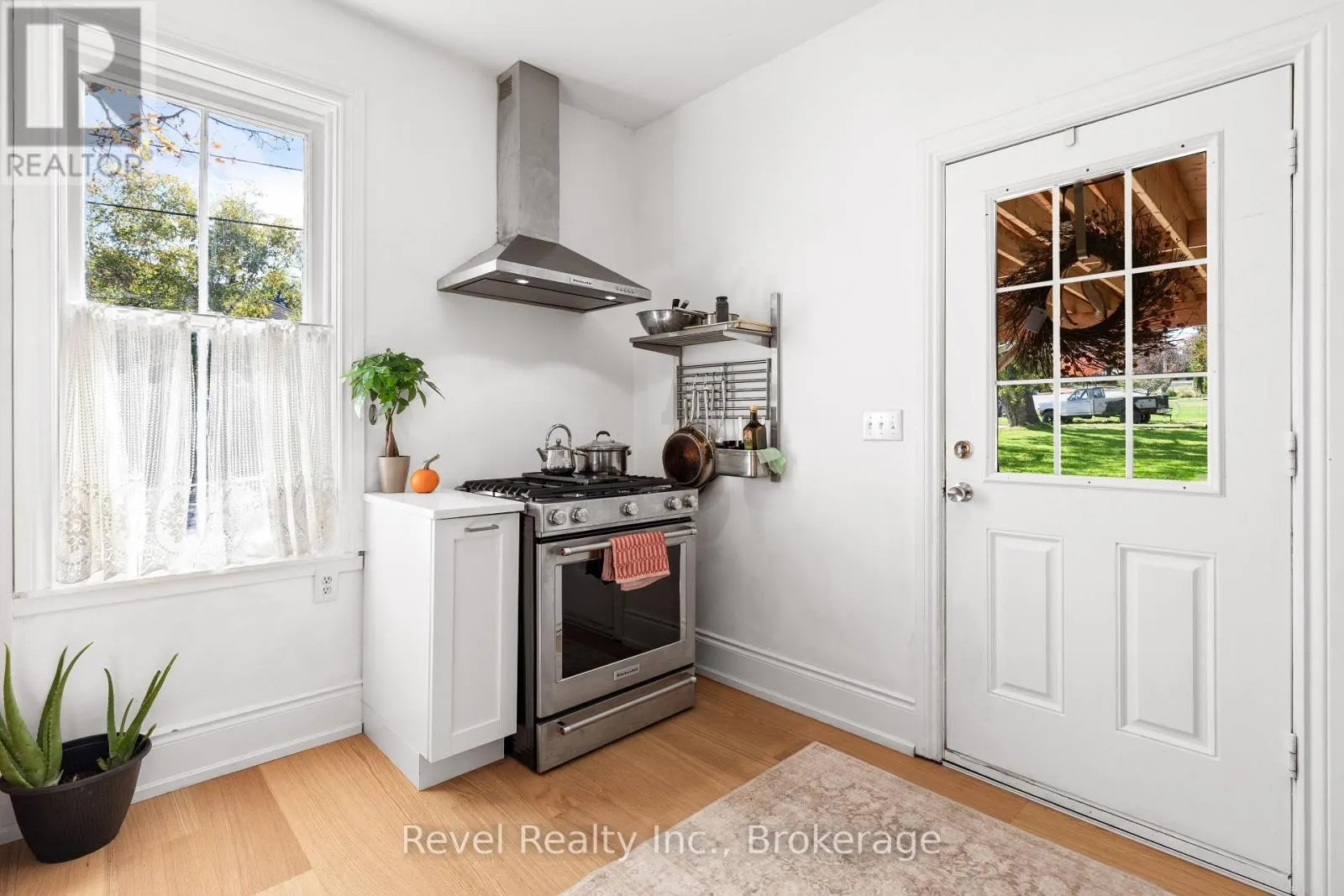 15578 SIMCOE STREET