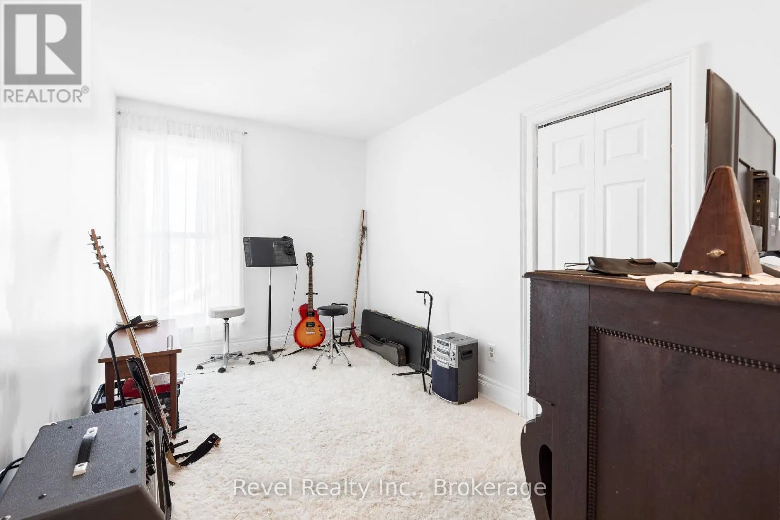 15578 SIMCOE STREET