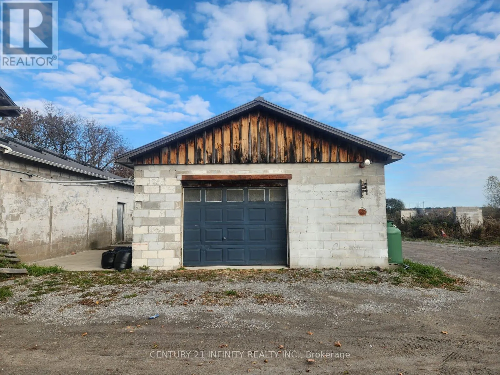 7 - 6029 OLD SCUGOG ROAD #7