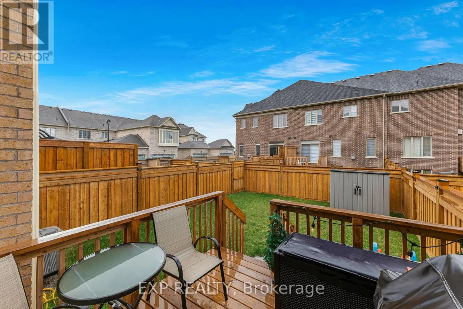 18 HOUGH LANE