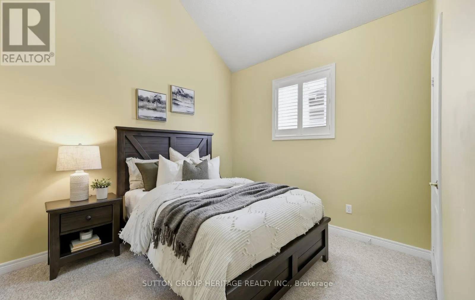 35 KIMBERLY DRIVE