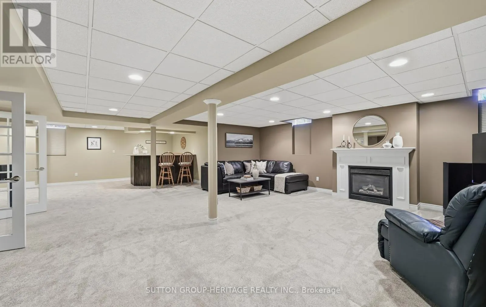 35 KIMBERLY DRIVE