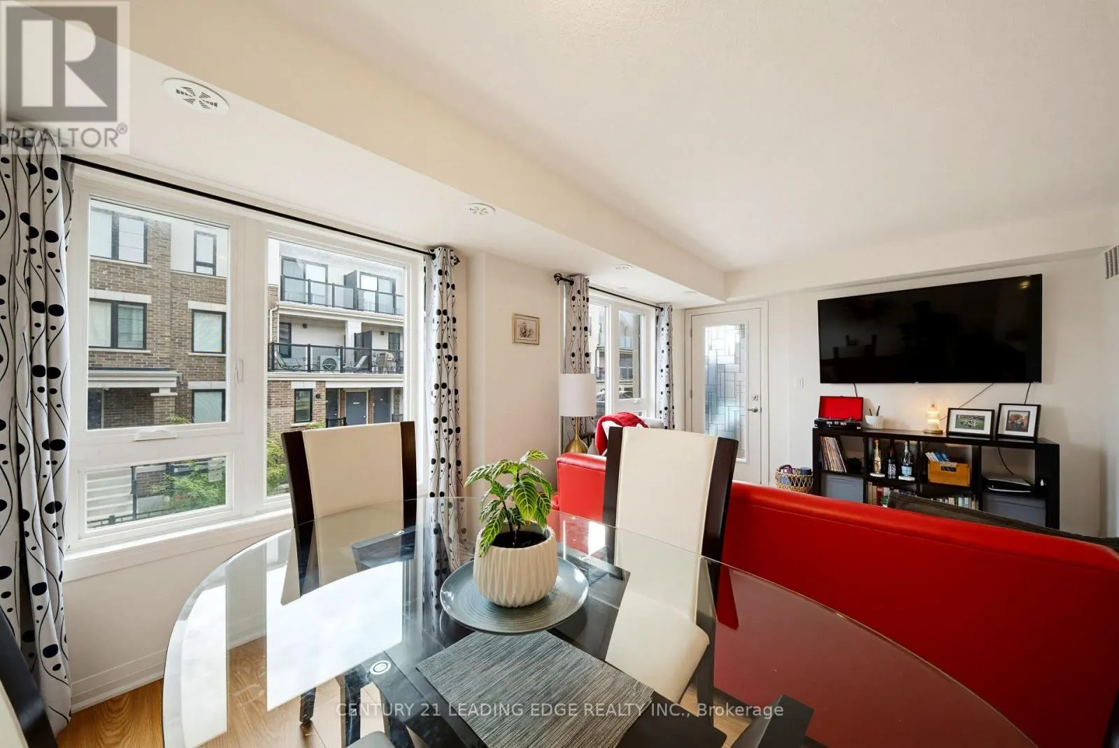 9C LOOKOUT DRIVE