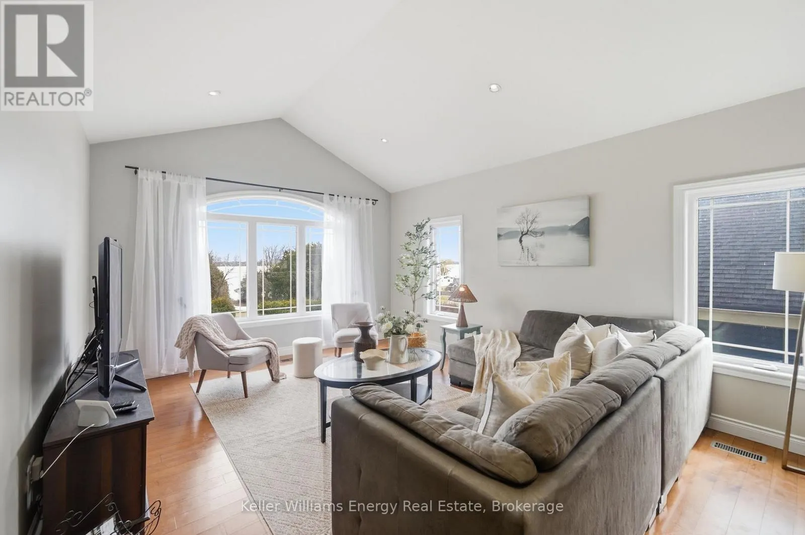 332 CARNEGIE BEACH ROAD