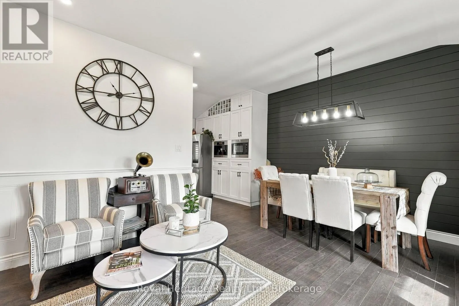 618 SUNSET BOULEVARD