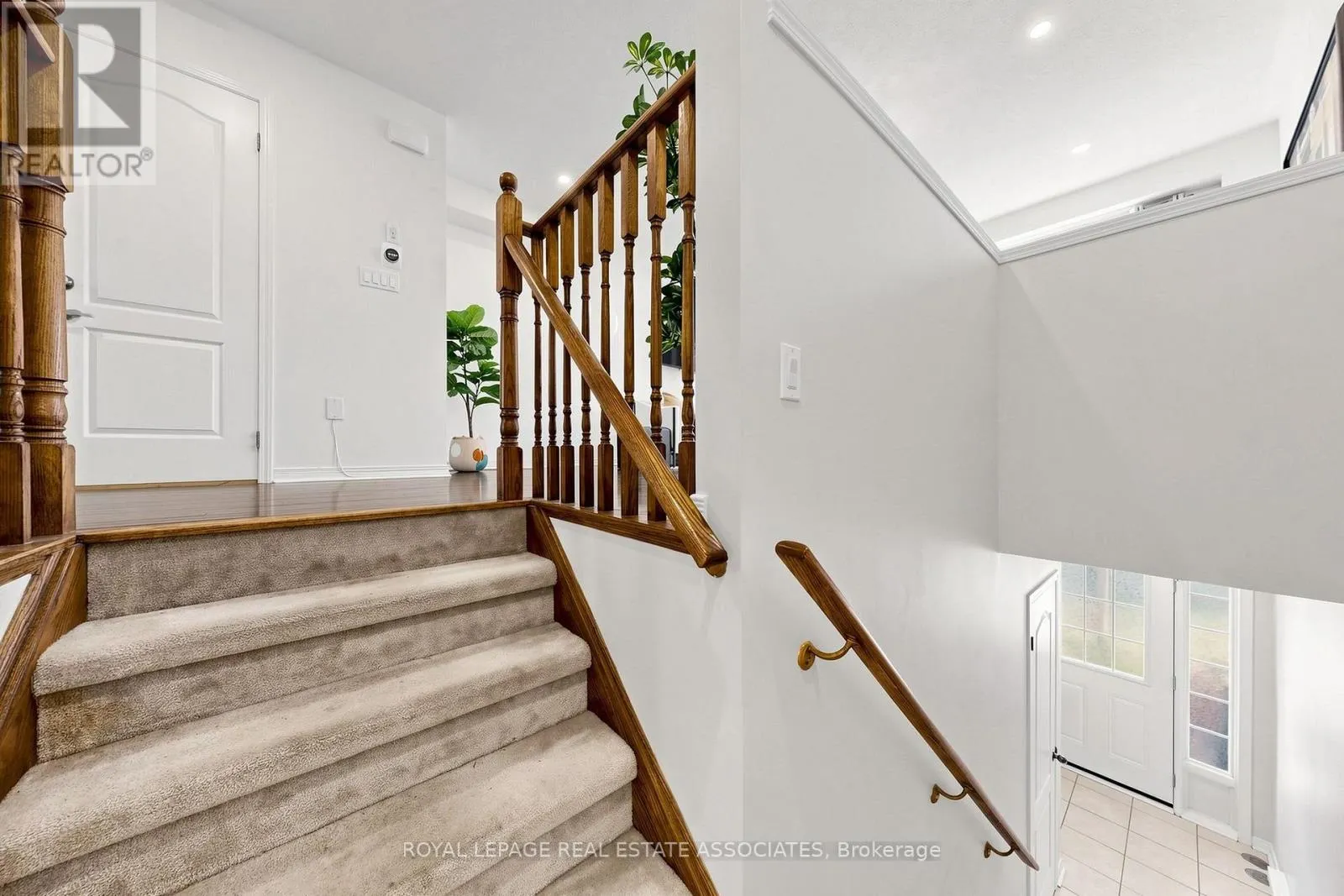 22 BENJAMIN WAY