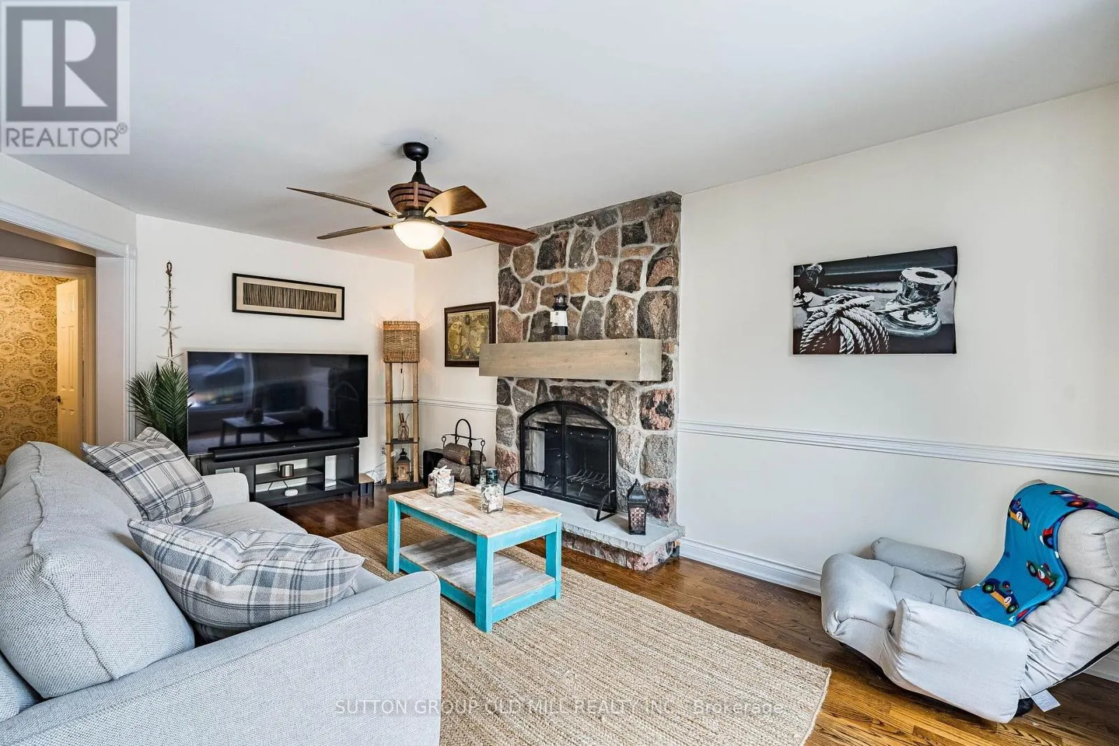 501 SUNDOWN CRESCENT