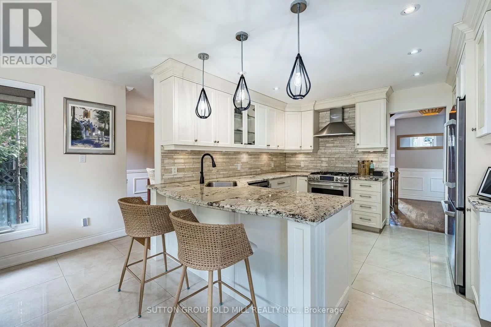 501 SUNDOWN CRESCENT