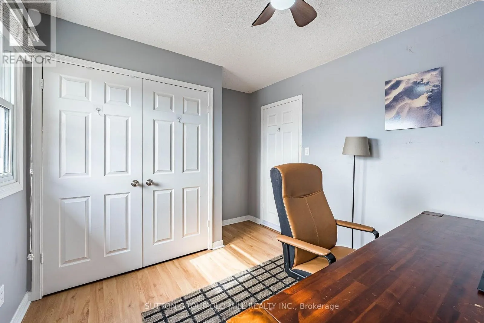 501 SUNDOWN CRESCENT