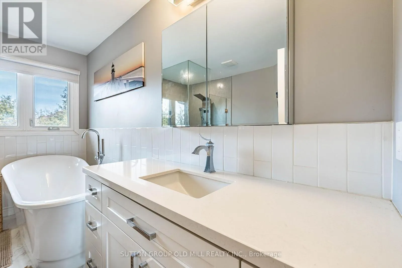 501 SUNDOWN CRESCENT