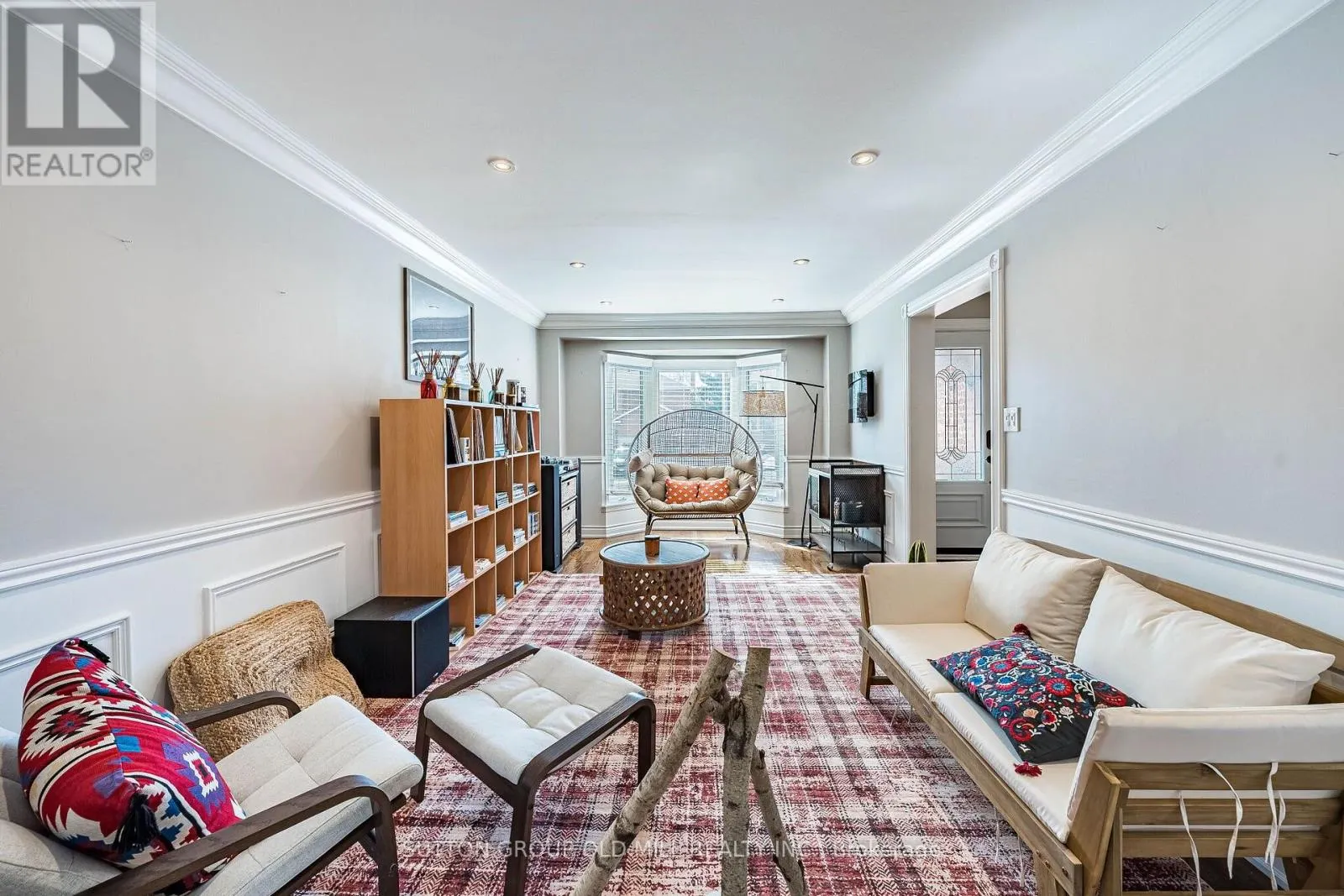 501 SUNDOWN CRESCENT
