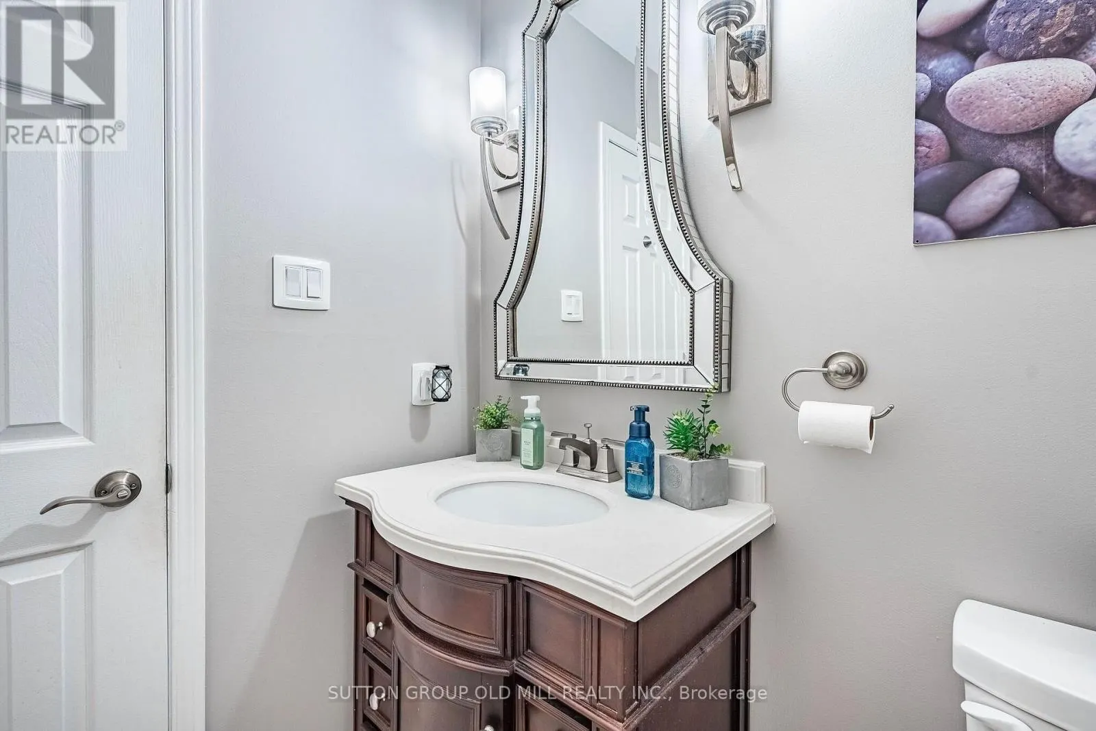 501 SUNDOWN CRESCENT