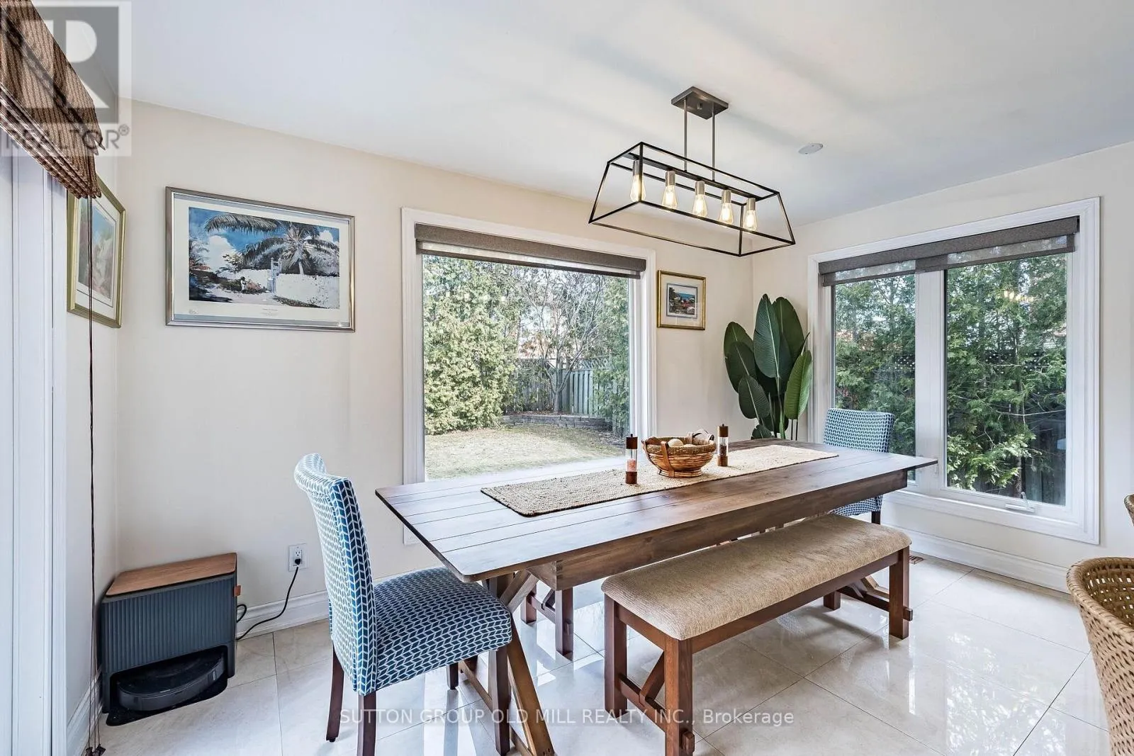 501 SUNDOWN CRESCENT
