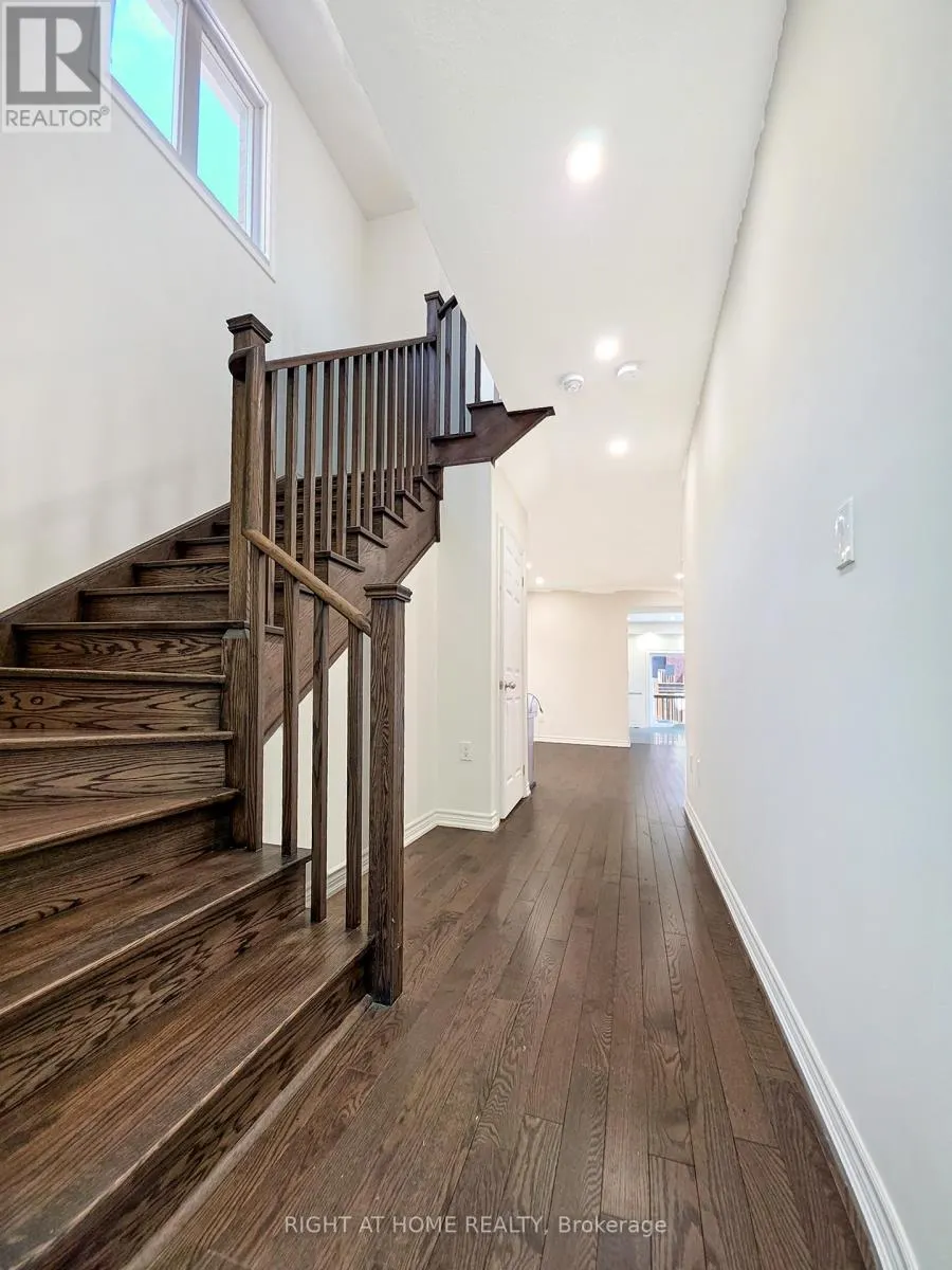 219 FLEETWOOD DRIVE