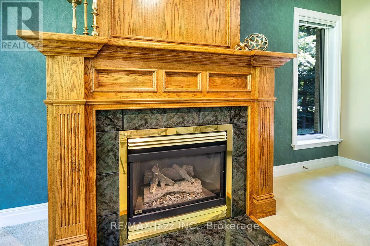 20 TIMBERLANE COURT