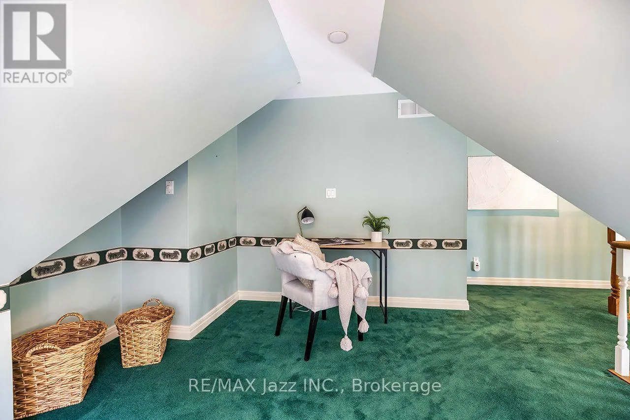 20 TIMBERLANE COURT
