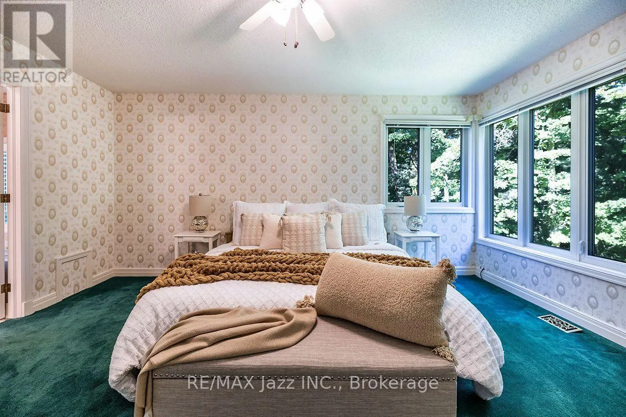20 TIMBERLANE COURT