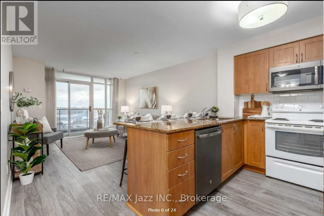 606 - 340 WATSON STREET W #606