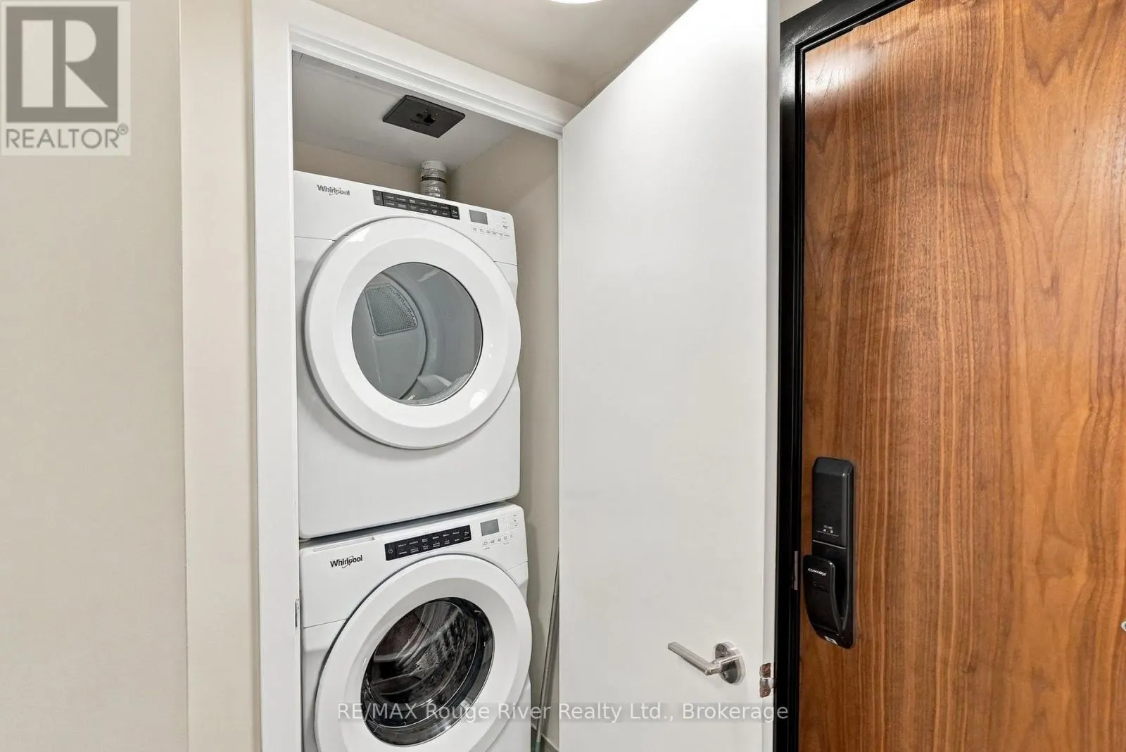 217 - 201 BROCK STREET S #217