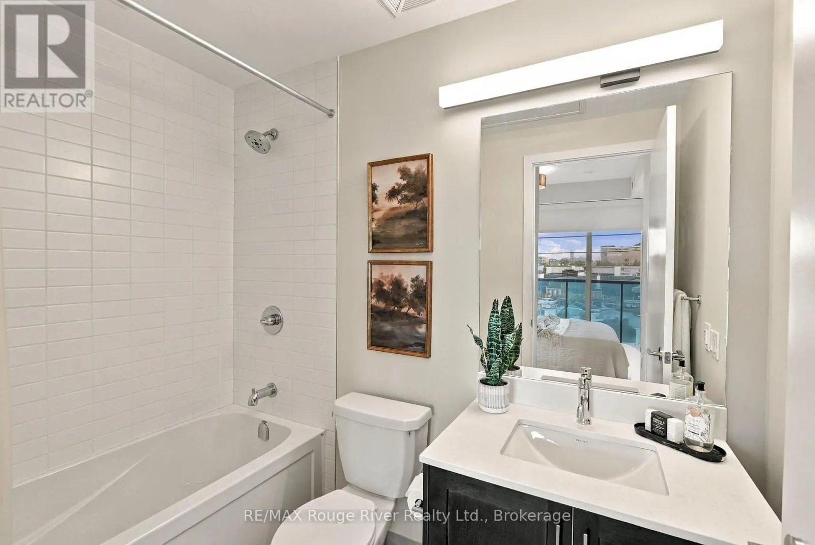 217 - 201 BROCK STREET S #217