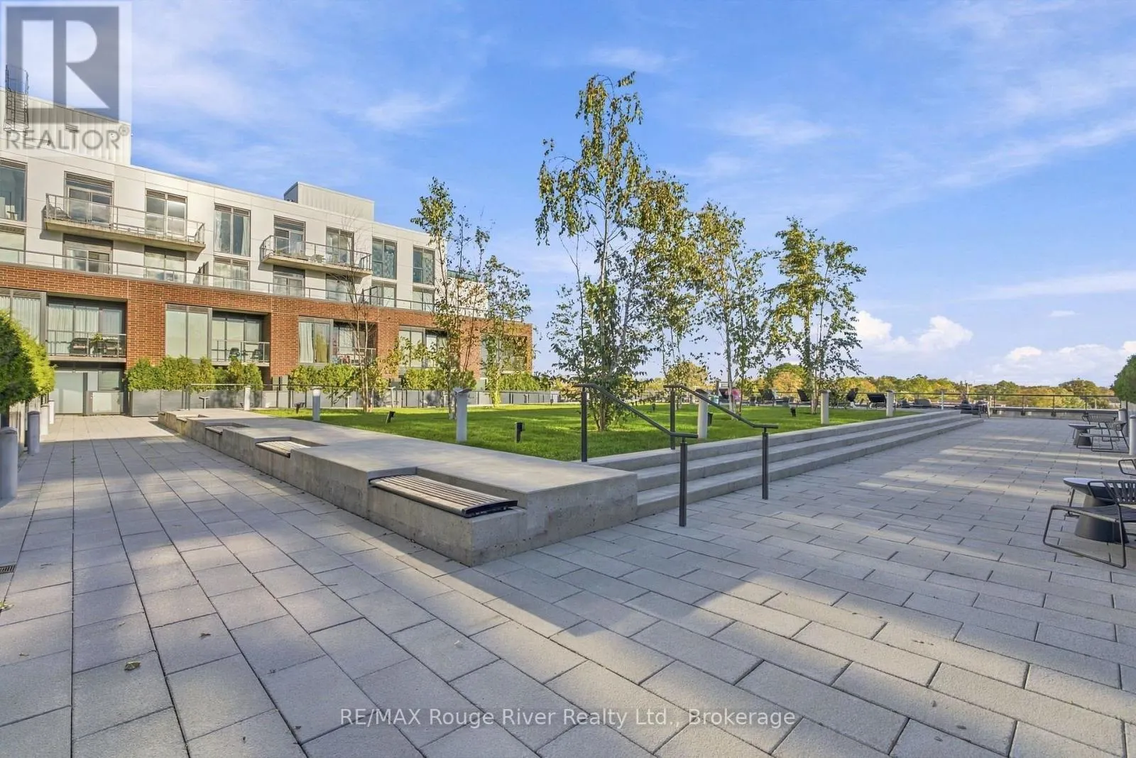 217 - 201 BROCK STREET S #217