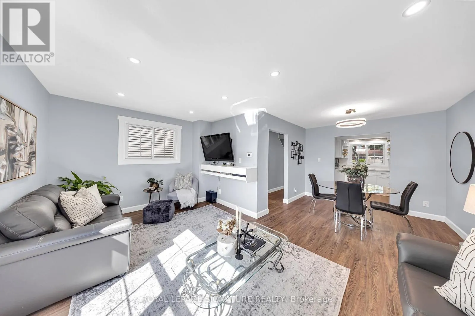 53 BANNER CRESCENT