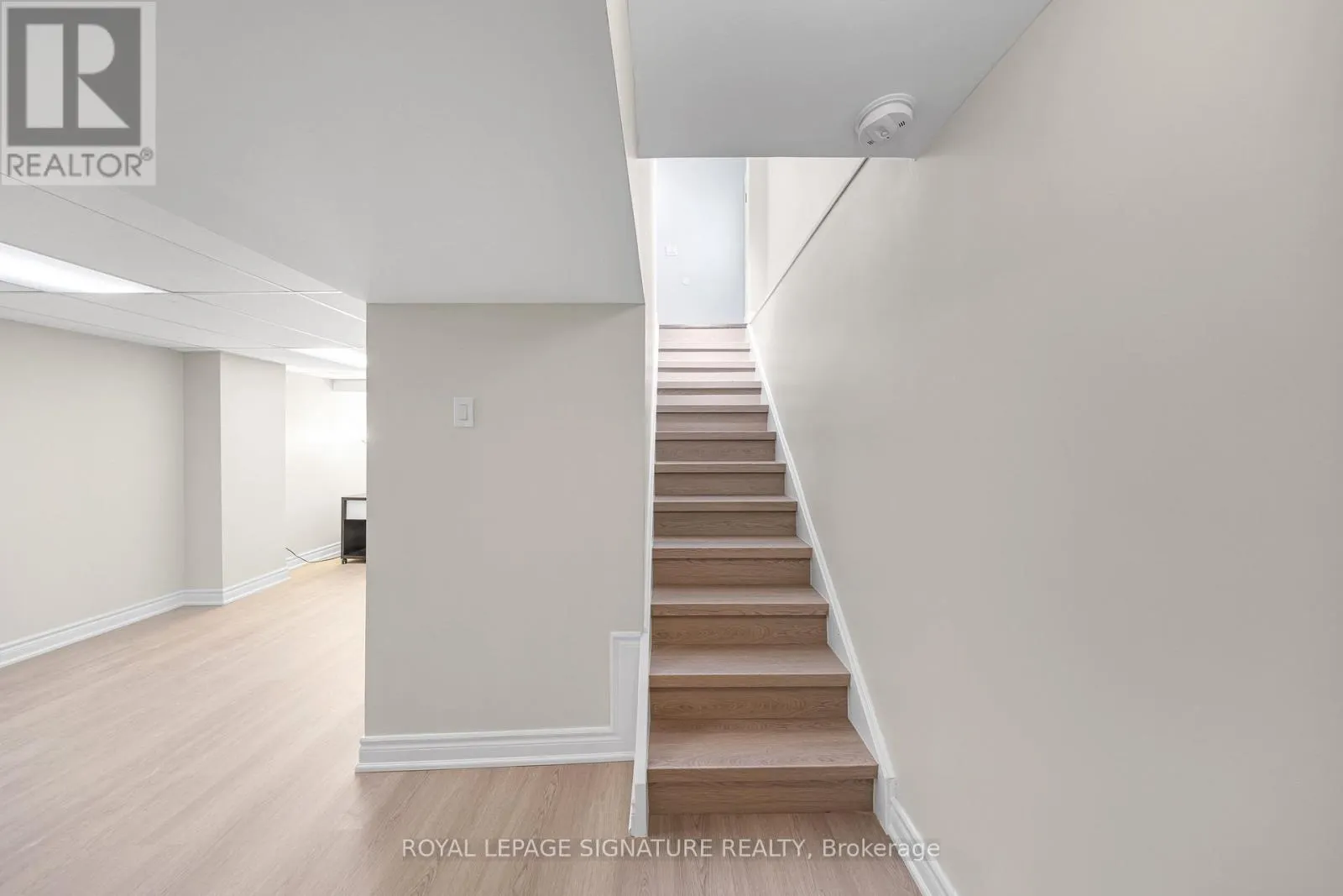 53 BANNER CRESCENT