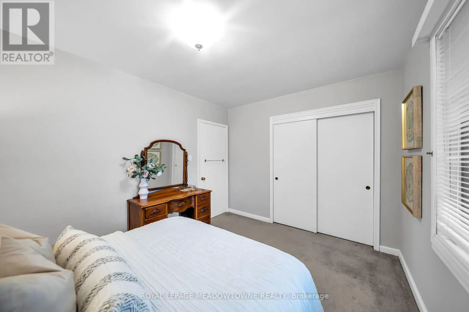 48 GARSIDE AVENUE