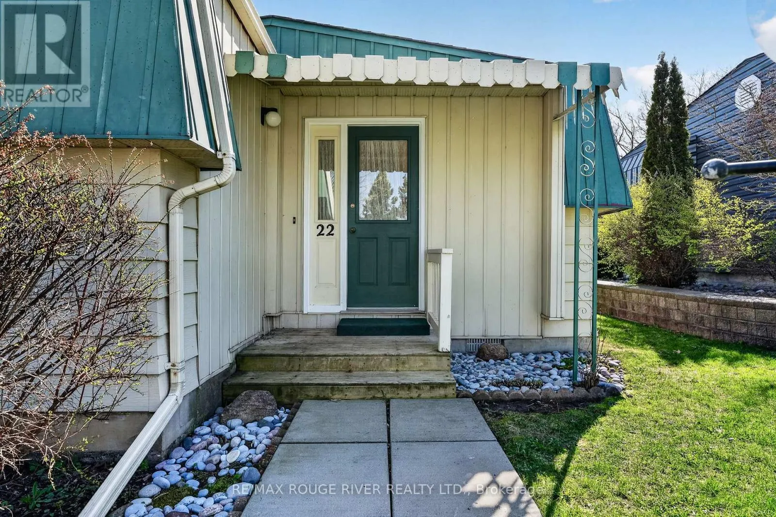 22 EASTBANK ROAD