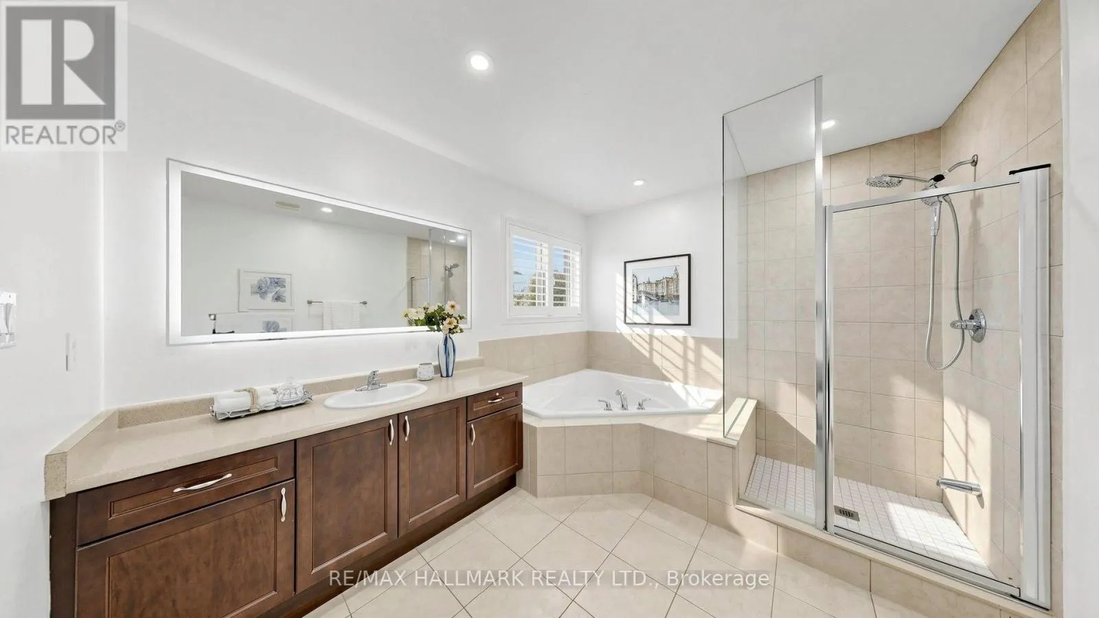 2279 HACKETT PLACE