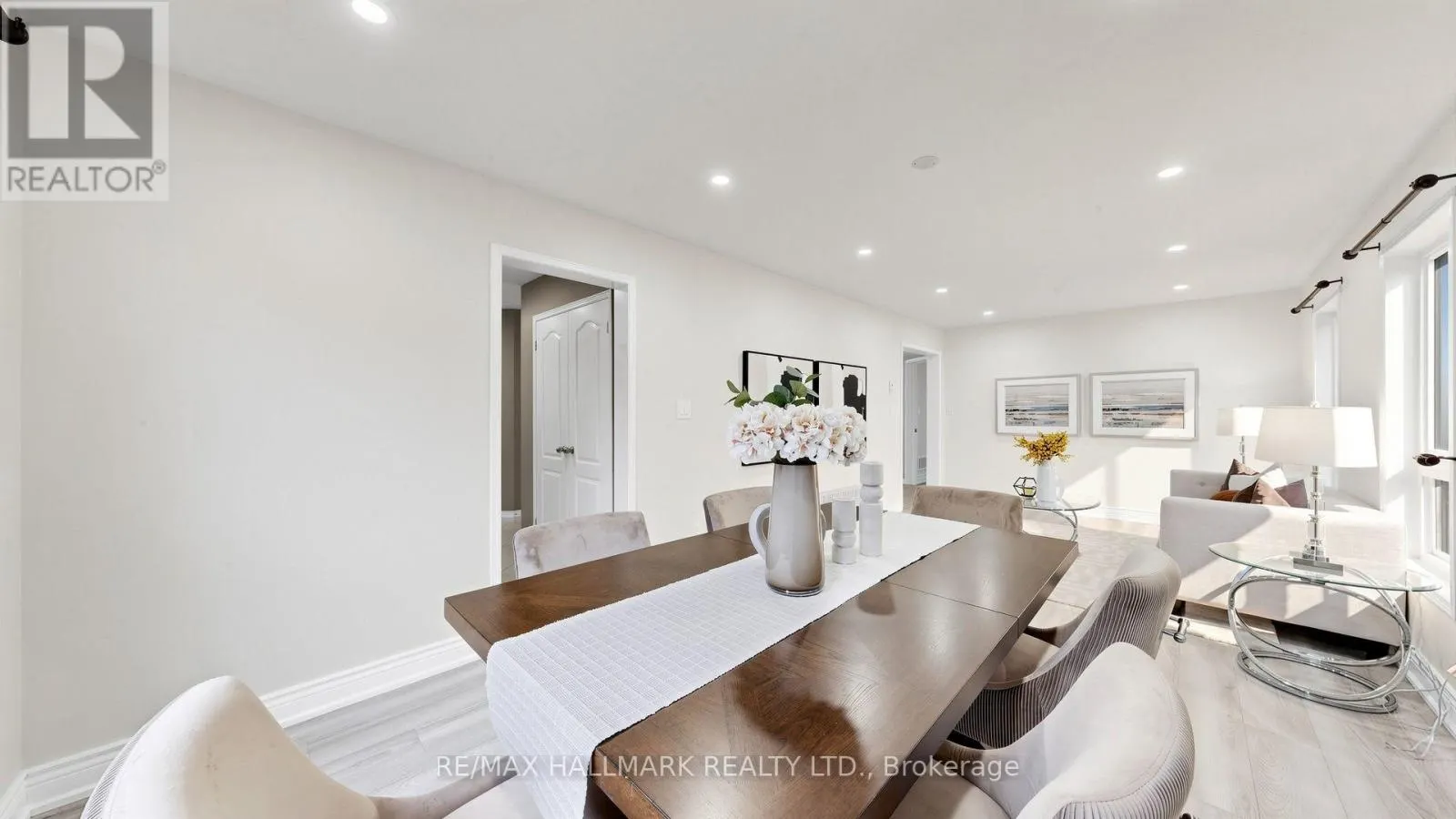 2279 HACKETT PLACE
