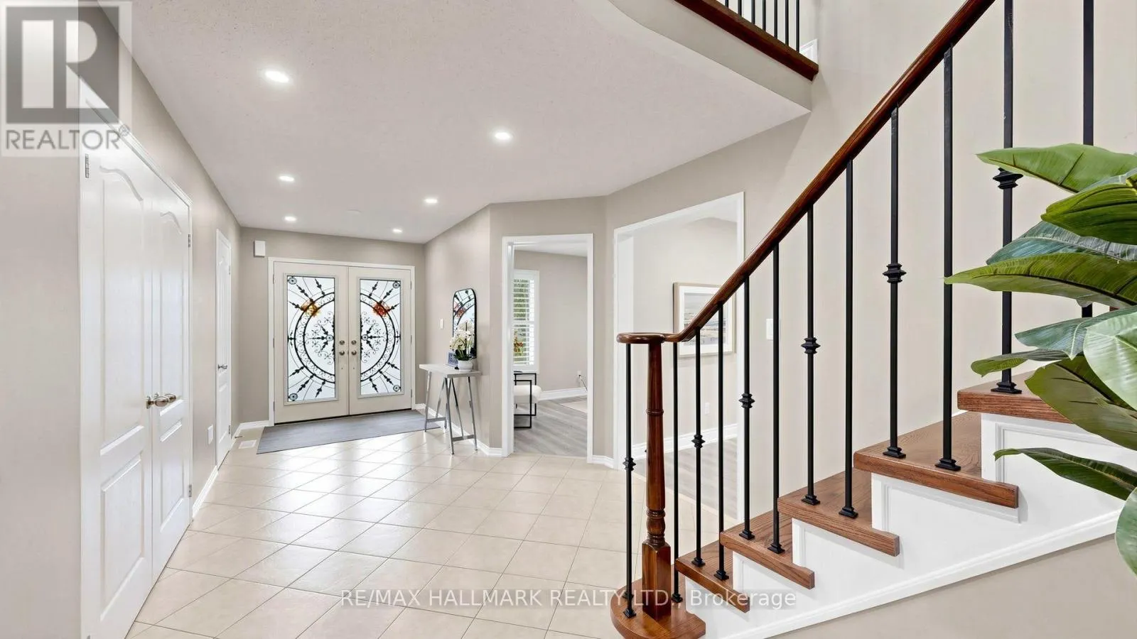 2279 HACKETT PLACE