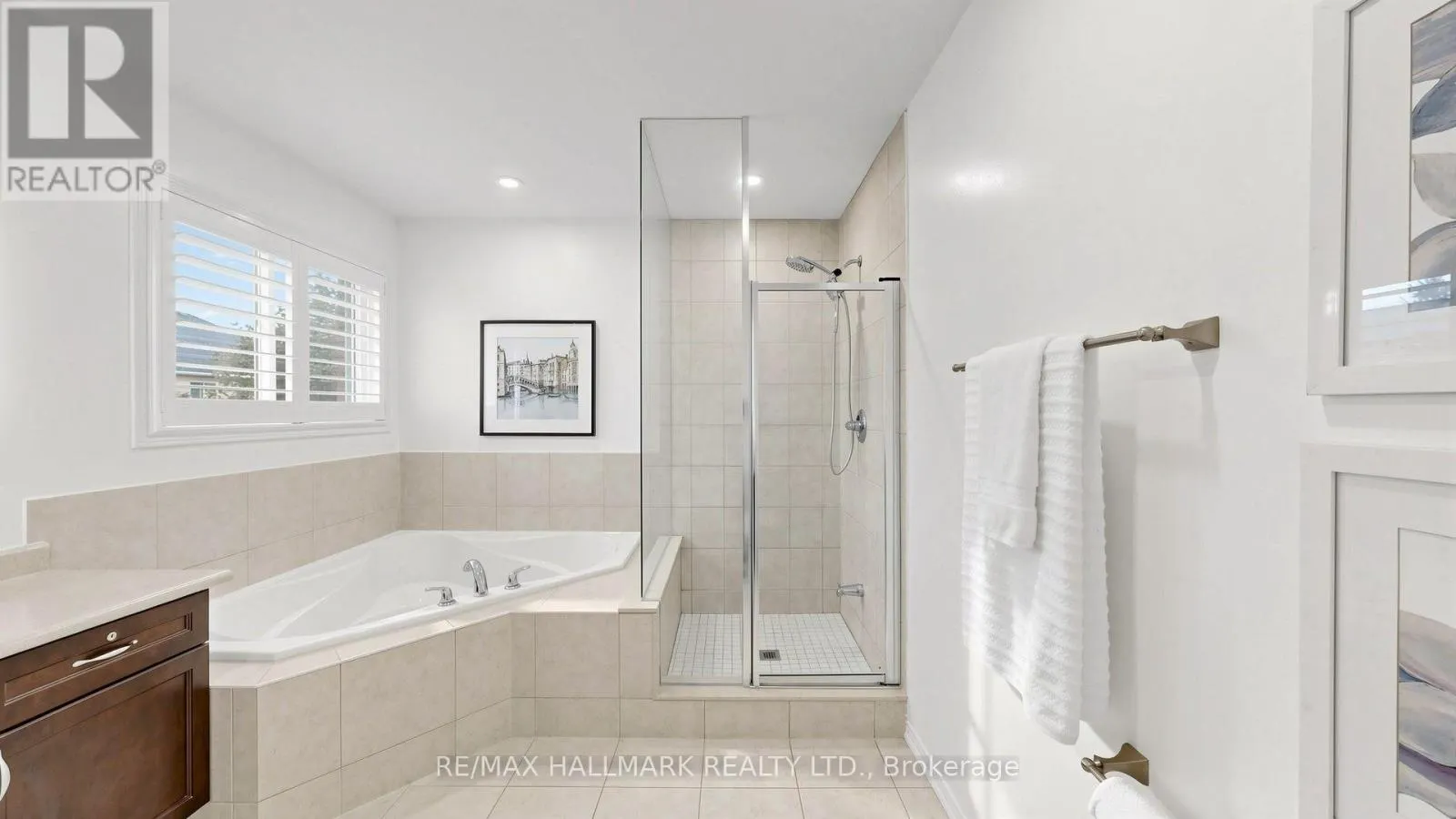 2279 HACKETT PLACE