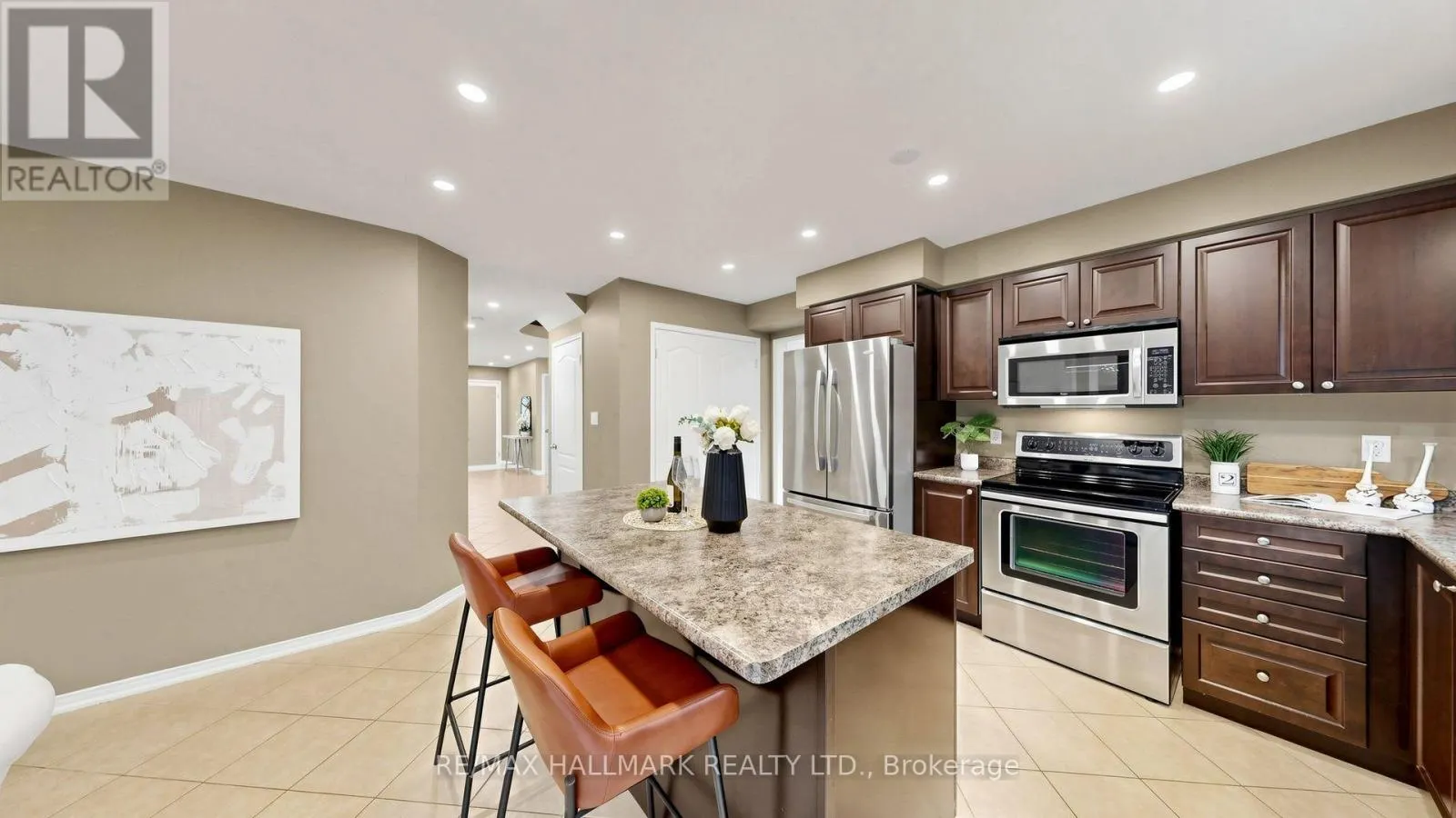 2279 HACKETT PLACE