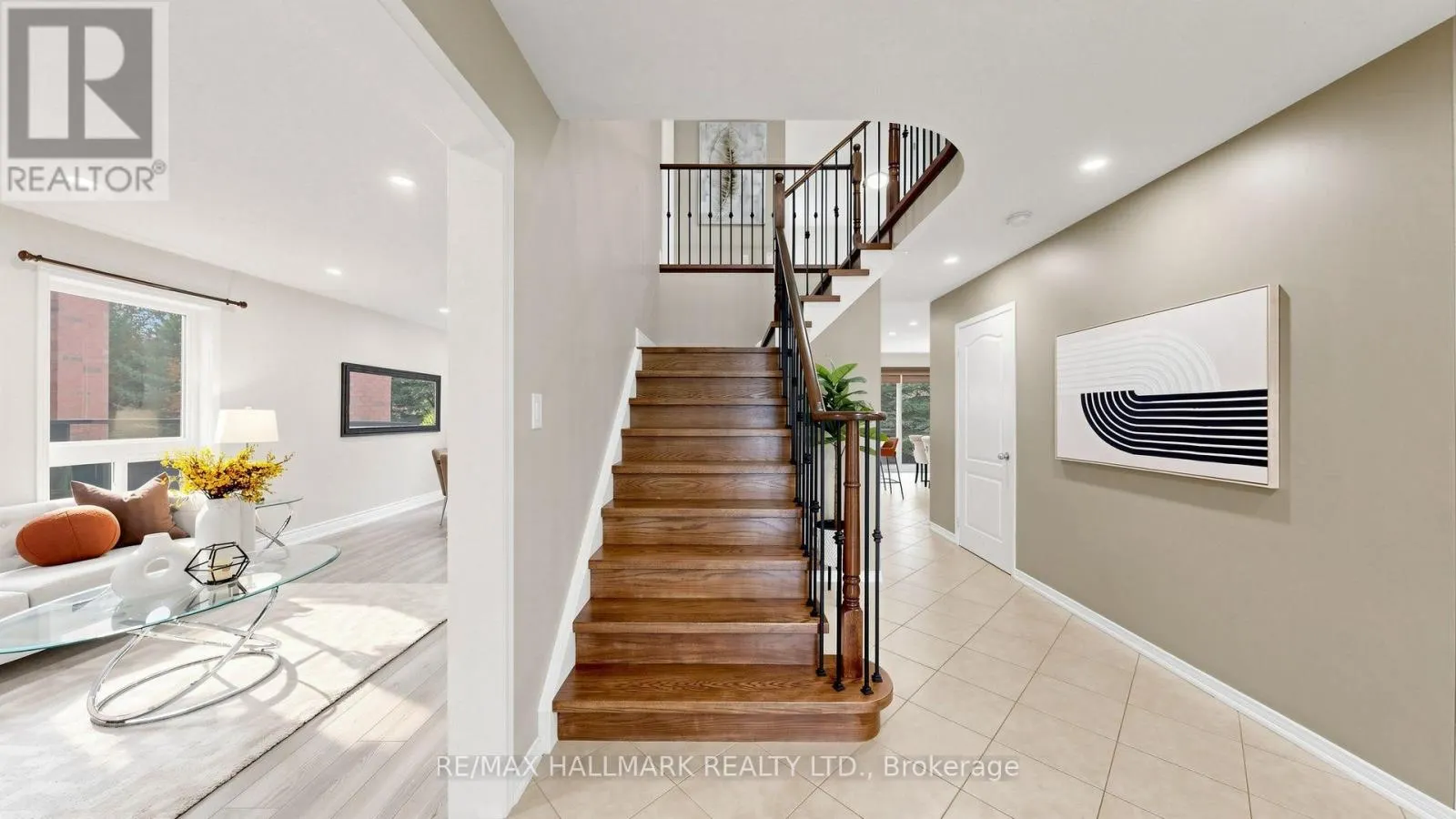 2279 HACKETT PLACE