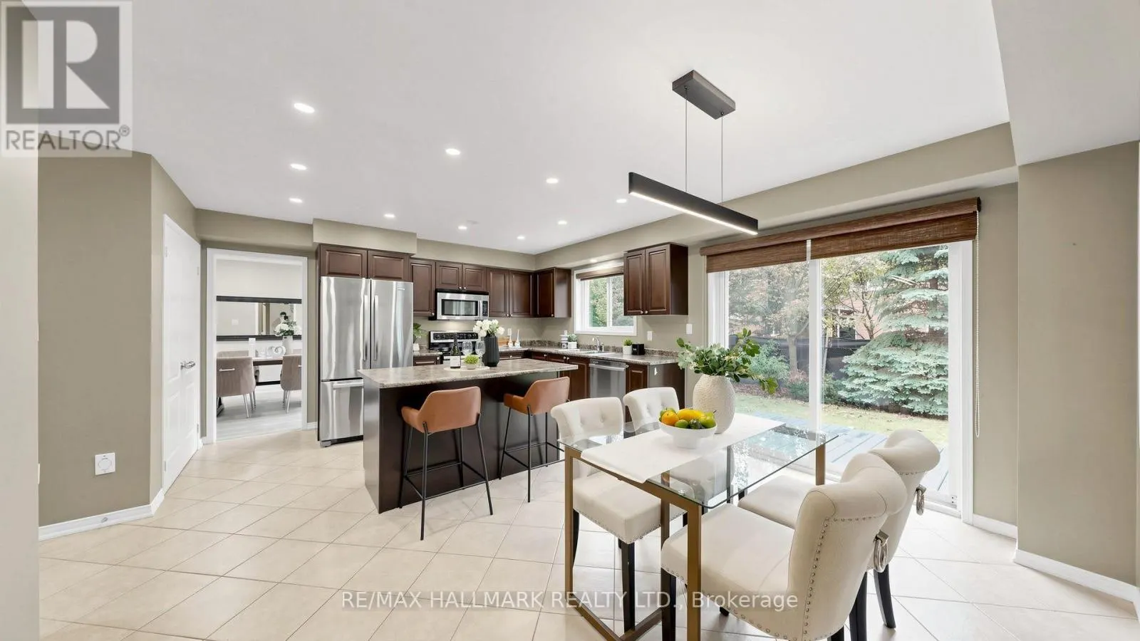 2279 HACKETT PLACE