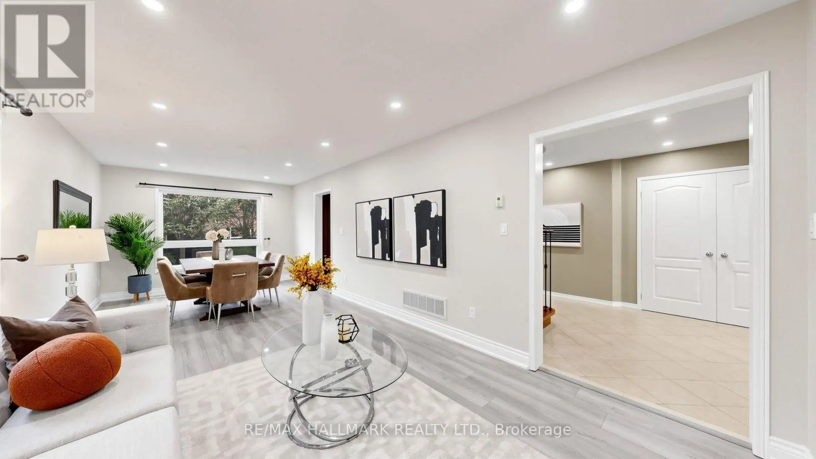 2279 HACKETT PLACE